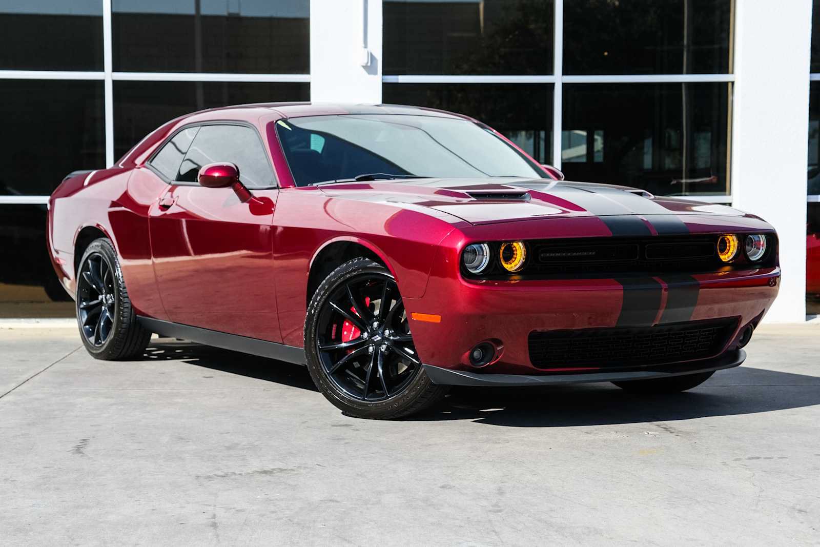 Used 2018 Dodge Challenger SXT Plus RWD image 6