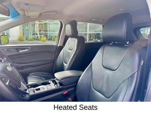 Used 2019 Ford Edge Titanium AWD/4WD image 10