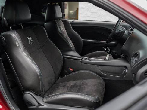 Used 2022 Dodge Challenger R/T Scat Pack w/ Shaker Package image 25