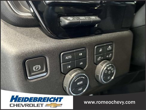 Used 2023 Chevrolet Silverado 1500 LTZ w/ LTZ Premium Package AWD/4WD image 32
