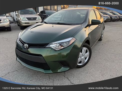 Used 2016 Toyota Corolla LE image 1