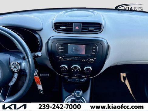 Used 2016 Kia Soul + image 18