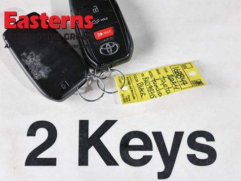 Used 2024 Toyota Tundra Limited image 29