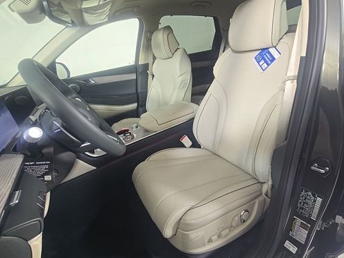 New 2026 Genesis GV80 2.5T Prestige AWD/4WD image 18