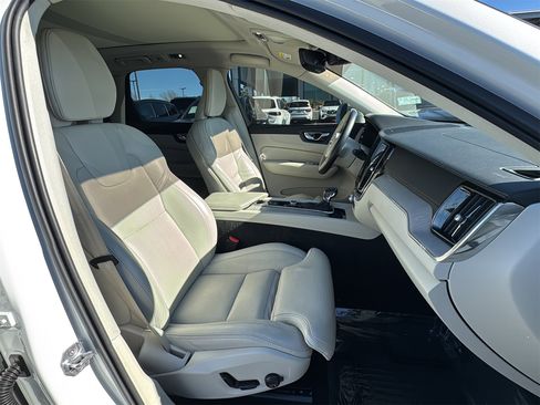 Used 2021 Volvo XC60 T5 Inscription w/ Advanced Package image 26