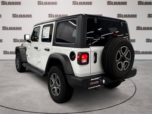 Used 2023 Jeep Wrangler Sport S image 3