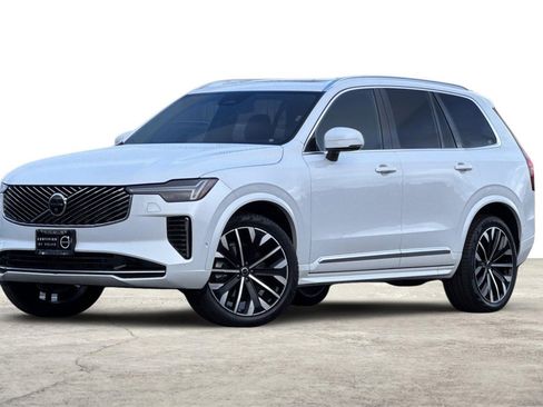 Certified 2025 Volvo XC90 B6 Plus image 2