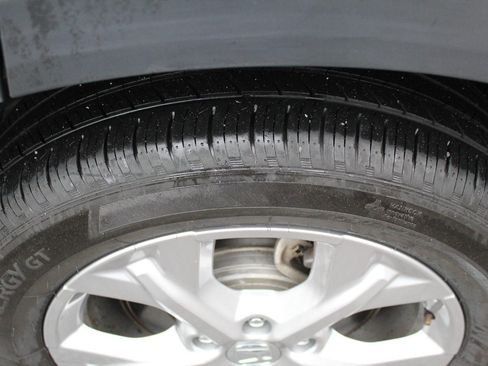 Used 2025 Honda HR-V LX image 14