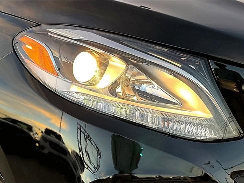 Used 2018 Mercedes-Benz GLE 350 w/ Premium 1 Package image 31