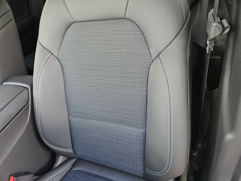New 2026 Buick Envista Sport Touring w/ Convenience I Package FWD image 11