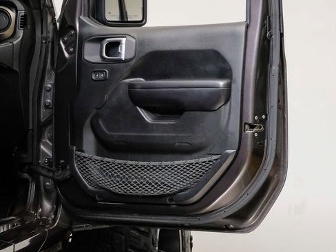 Used 2019 Jeep Wrangler Unlimited Sport S AWD/4WD image 43