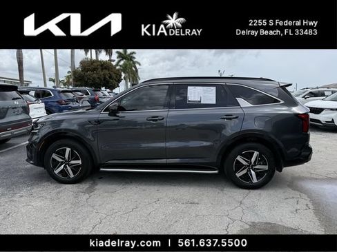 Certified 2021 Kia Sorento S w/ Panoramic Sunroof Package FWD image 5