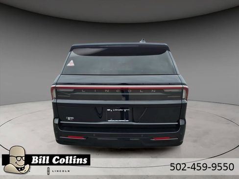 New 2025 Lincoln Navigator Reserve w/ Jet Appearance Package image 7