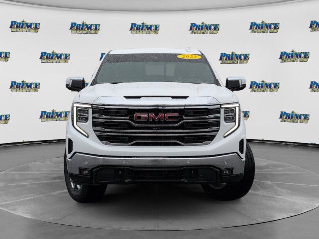 Used 2023 GMC Sierra 1500 SLT w/ SLT Premium Plus Package AWD/4WD image 14