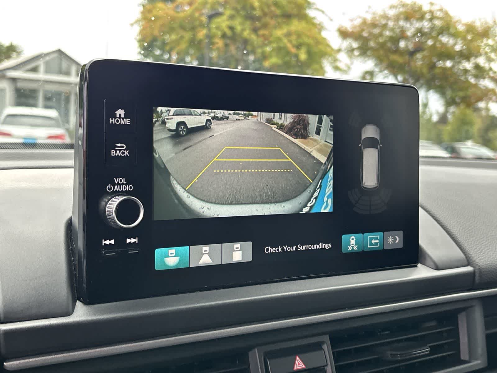 Used 2025 Honda Pilot Touring image 21