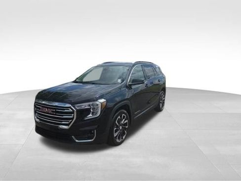 Used 2022 GMC Terrain SLT AWD/4WD image 3