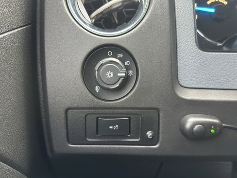 Used 2014 Ford F150 XLT w/ Equipment Group 302A Luxury image 24