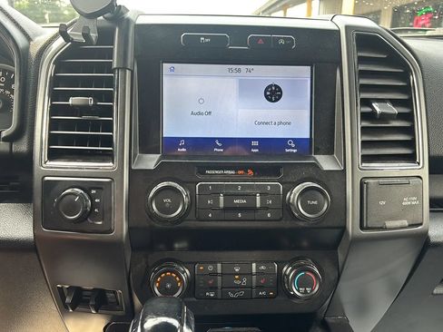 Used 2019 Ford F150 XLT w/ Equipment Group 302A Luxury AWD/4WD image 25