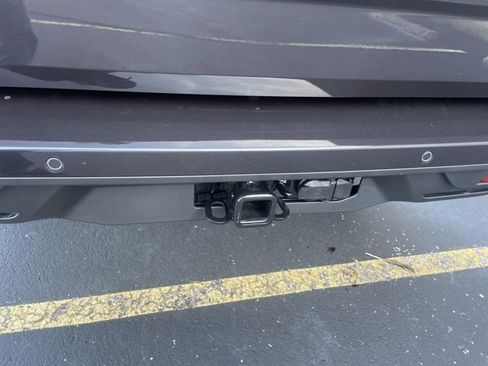 New 2025 Ford Expedition Active image 11