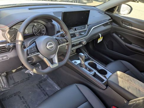 New 2025 Nissan Altima 2.5 SR w/ SR Premium Package image 14