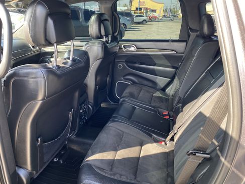 Used 2018 Jeep Grand Cherokee SRT w/ Trailer Tow Group IV image 18