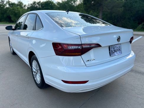Used 2019 Volkswagen Jetta S image 8