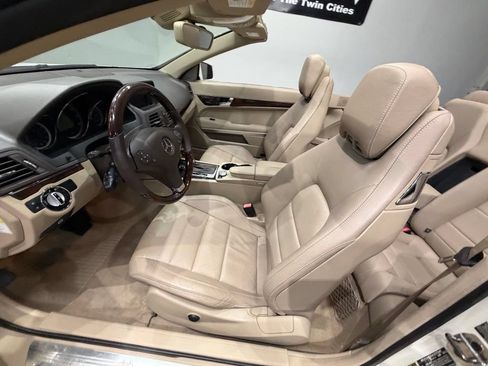 Used 2011 Mercedes-Benz E 350 Cabriolet image 21
