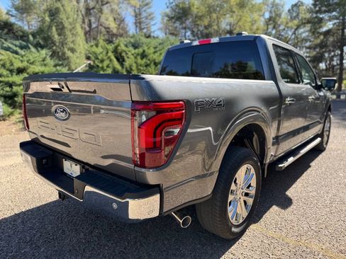Used 2024 Ford F150 Lariat w/ FX4 Off-Road Package image 5