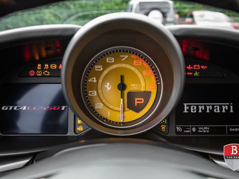 Used 2018 Ferrari GTC4Lusso T image 25