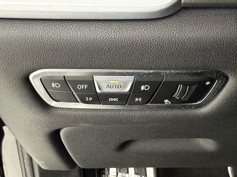 Used 2021 BMW X5 M50i image 25