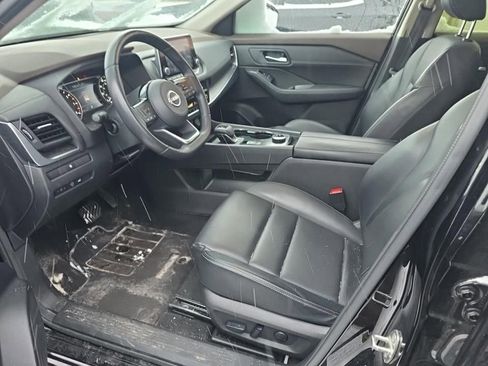 Certified 2023 Nissan Rogue SV w/ SV Premium B Package image 6