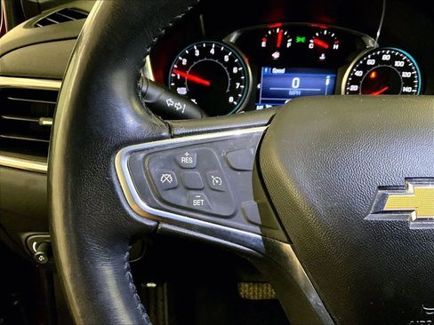 Used 2019 Chevrolet Equinox LT image 17