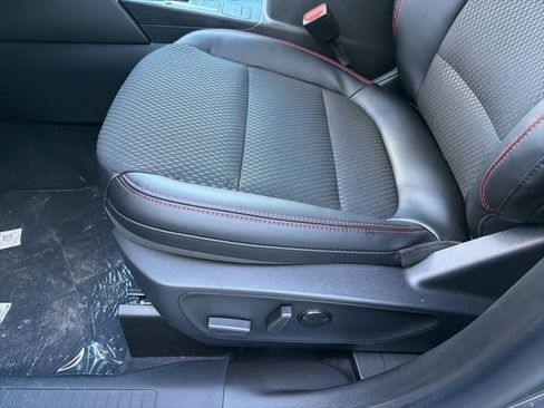 New 2026 Ford Escape ST-Line w/ Cold Weather Package AWD/4WD image 9