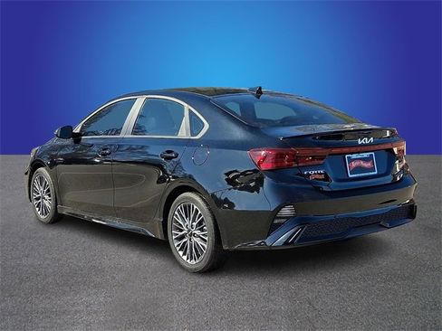 Used 2024 Kia Forte GT-Line w/ GT-Line Premium Package image 6