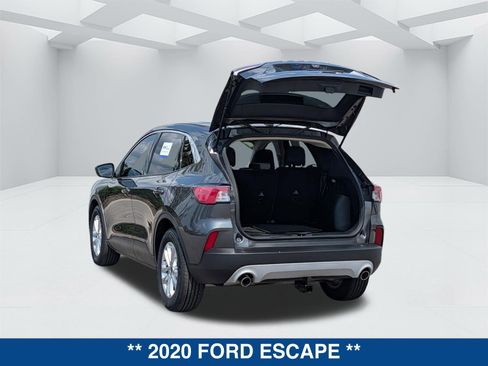 Used 2020 Ford Escape SE image 13