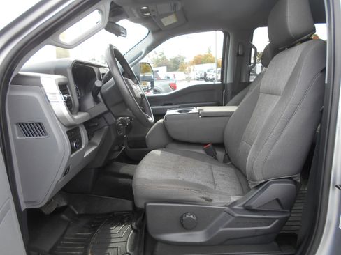 Used 2023 Ford F250 XL w/ STX Appearance Package image 5