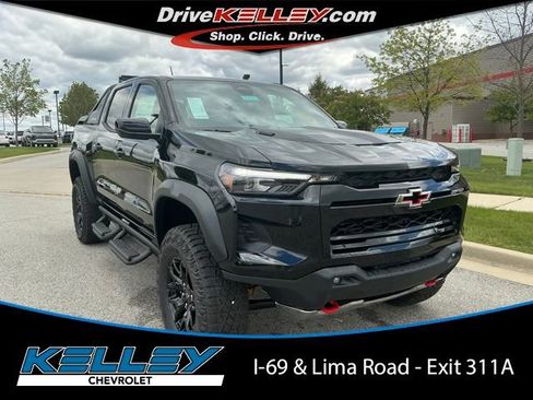 New 2026 Chevrolet Colorado ZR2 w/ Midnight Edition AWD/4WD image 1