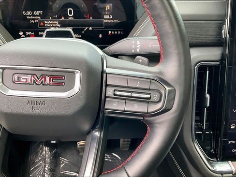 Used 2025 GMC Yukon AT4 Ultimate w/ LPO, Floor Liner Package AWD/4WD image 25