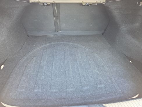 Used 2011 Hyundai Elantra GLS FWD image 28