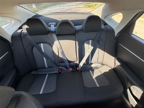 Used 2021 Hyundai Sonata SEL FWD image 17