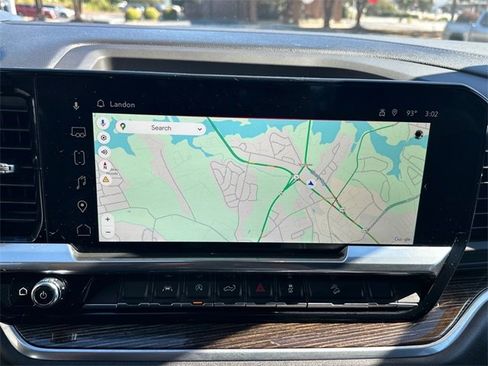 Used 2025 GMC Sierra 1500 Elevation image 22