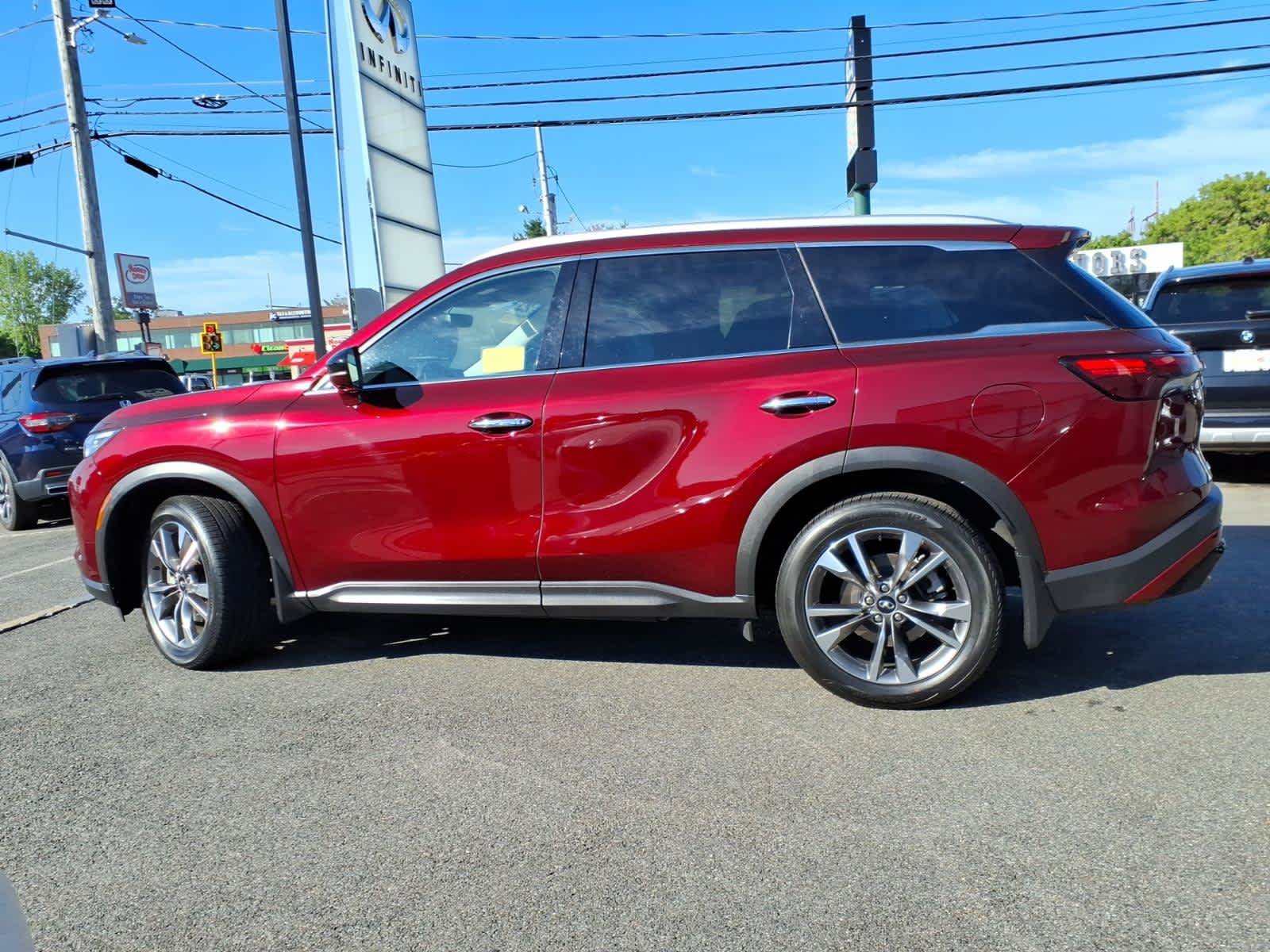 Certified 2023 INFINITI QX60 Luxe w/ Cargo Package AWD/4WD image 7
