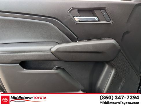 Used 2023 Chevrolet Colorado LT w/ Advanced Trailering Package AWD/4WD image 10