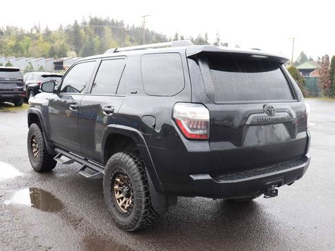 Used 2021 Toyota 4Runner SR5 Premium w/ Moonroof Package image 7