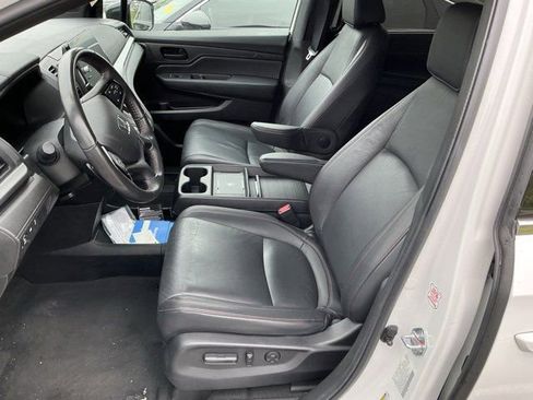 Used 2025 Honda Odyssey Sport-L image 18