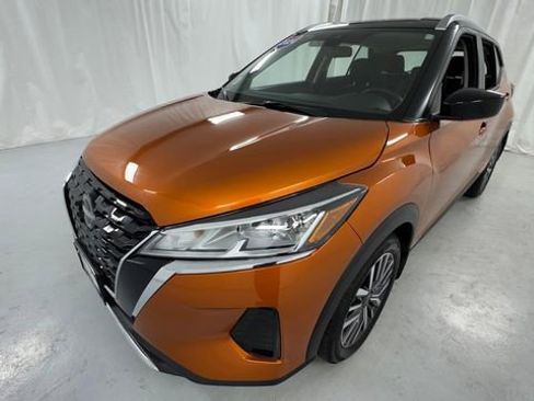 Certified 2024 Nissan Kicks SV FWD image 7
