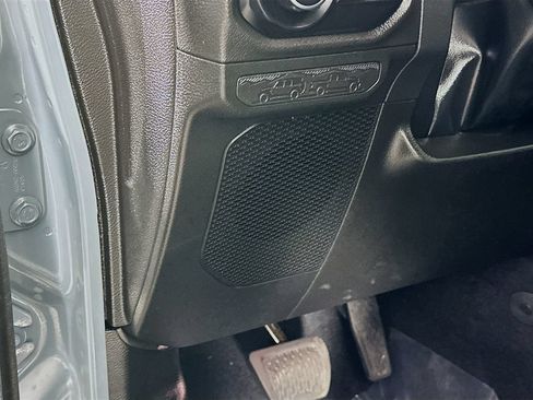 Certified 2025 Jeep Gladiator Sport AWD/4WD image 29