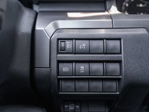 Certified 2025 Toyota Tacoma TRD Sport AWD/4WD image 19