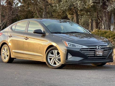 Used 2020 Hyundai Elantra SEL w/ Cargo Package (C1) image 2