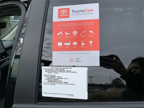 Used 2026 Toyota Corolla Cross XLE image 37